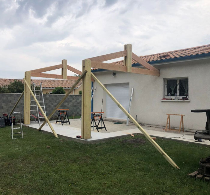 Aménagement extérieur à Castelnau-de-Médoc